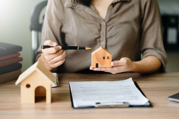 Droits et obligations des propriétaires sur l'île de Ré : un guide juridique